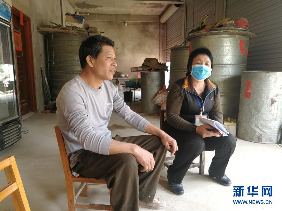 (決戰(zhàn)決勝脫貧攻堅·圖文互動)(3)另一種“逆行”——廣西5300余名駐村第一書記提前返崗?fù)渡怼皟删€作戰(zhàn)”