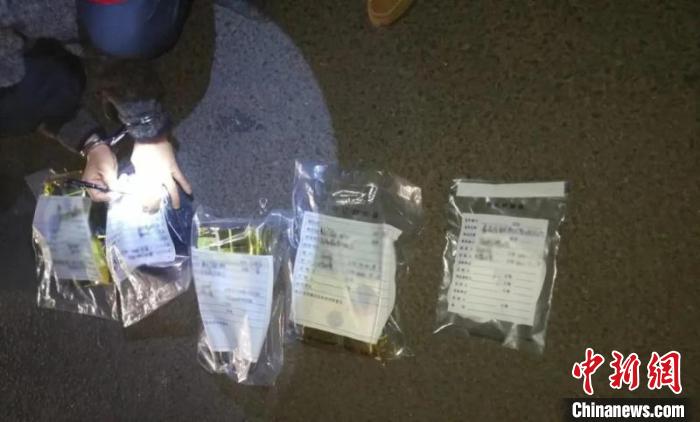 圖為云南警方查獲的毒品?！≡颇鲜」矎d供圖 攝