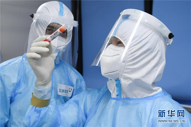 （新華全媒頭條·圖文互動）（10）首都再戰(zhàn)“疫”，難忘40天——寫在北京應急響應級別降級之際 