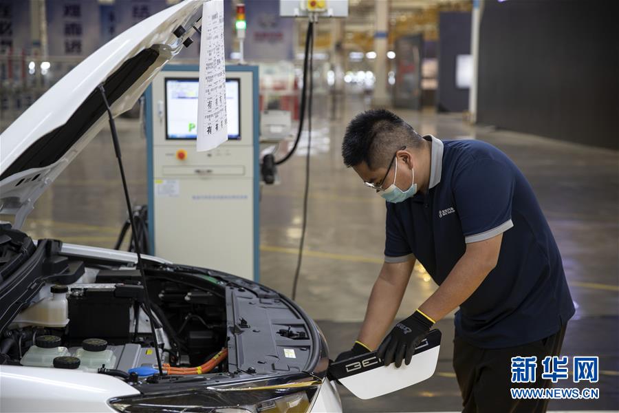 (新華全媒頭條·走向我們的小康生活·圖文互動)(13)綠染云嶺小康路——生態(tài)文明建設的云南實踐