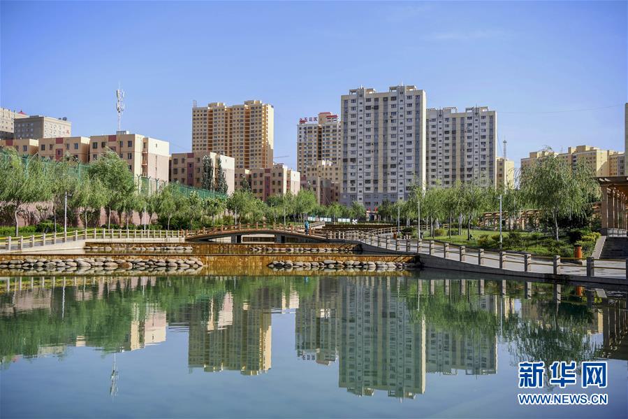 （新華全媒頭條·圖文互動）（8）旗引天山南北　譜寫發(fā)展新篇——以習近平同志為核心的黨中央關心新疆工作紀實 