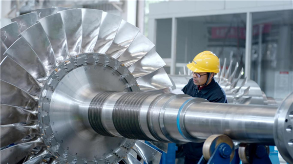 乘勢而上把握新時代追趕超越關(guān)鍵期——專訪全國人大代表、西安市市長李明遠(yuǎn)_fororder_圖片7