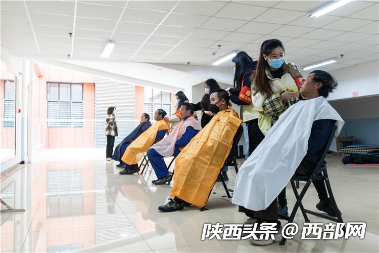 正在上傳... 08b5d257291f4b3396d09a6ec775128e.jpg