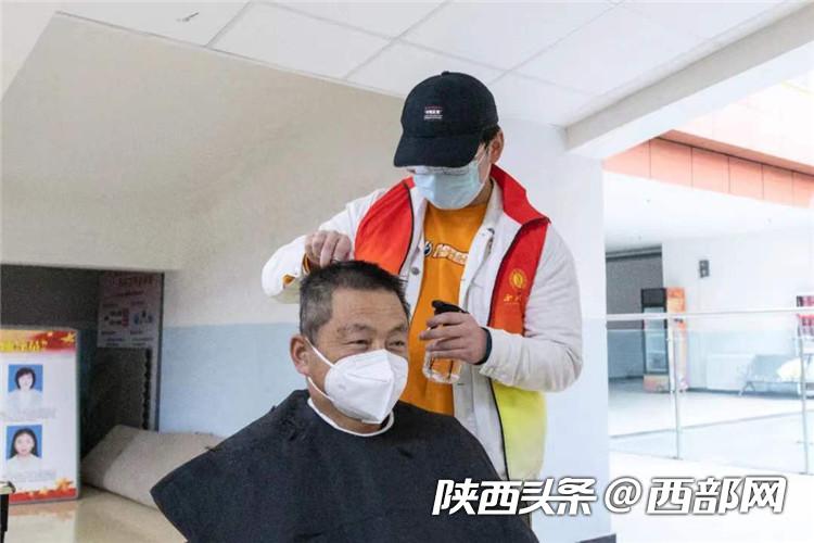 正在上傳... 81426db8b020709fa097b12001d300cc.jpg